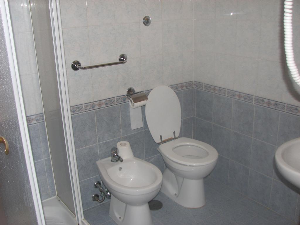 Serendipity Rome Room photo